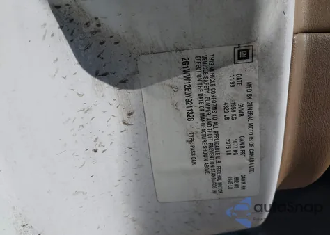 2000 Chevrolet Monte Carlo Ls z USA, uszkodzony, nr VIN 2G1WW12E0Y9211328